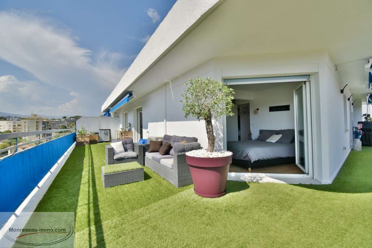 Appartement à LE CANNET