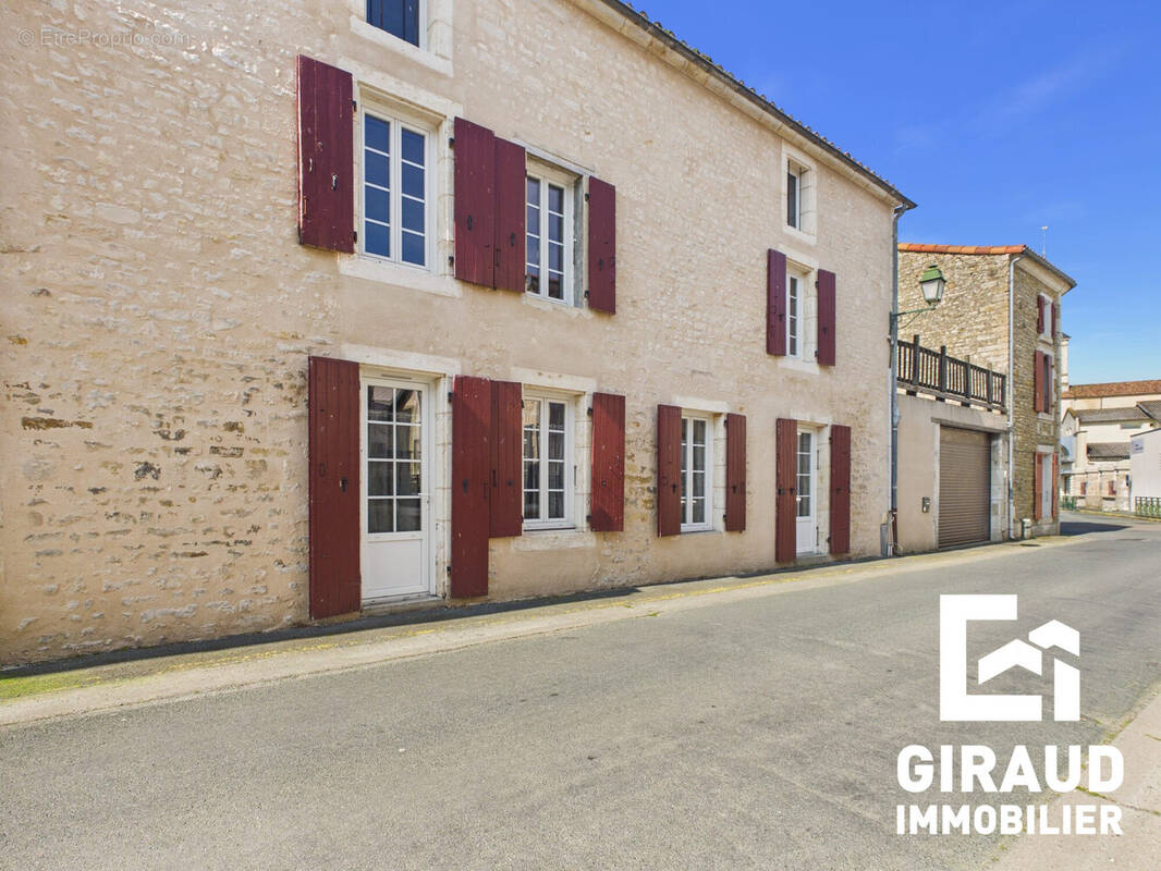 Maison à SAINTE-HERMINE