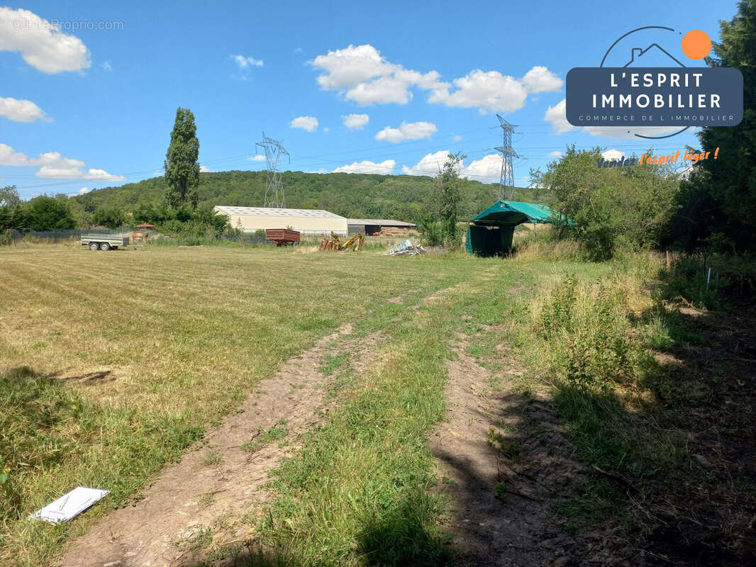 Terrain à CONDE-NORTHEN