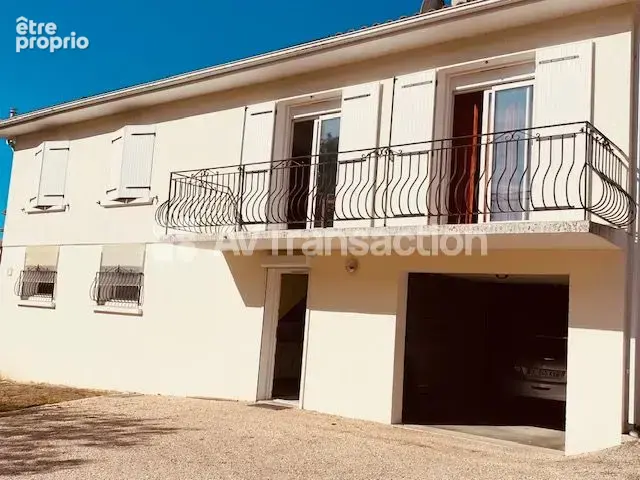 Maison 10 pièces 151 m² à vendre à Chateauneuf-Sur-Charente (16120) - photo 2