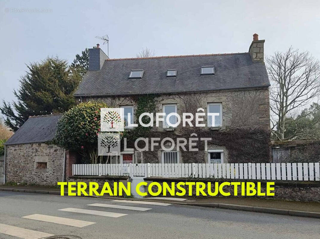 Maison à PLOUBAZLANEC
