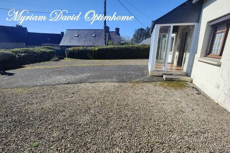 Maison à POULLAOUEN