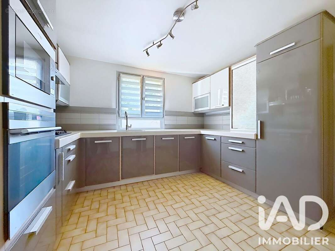 Maison 133 m² à Saint-Fargeau-Ponthierry  - photo 6