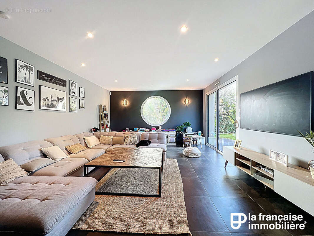 Maison à SAINT-GILLES