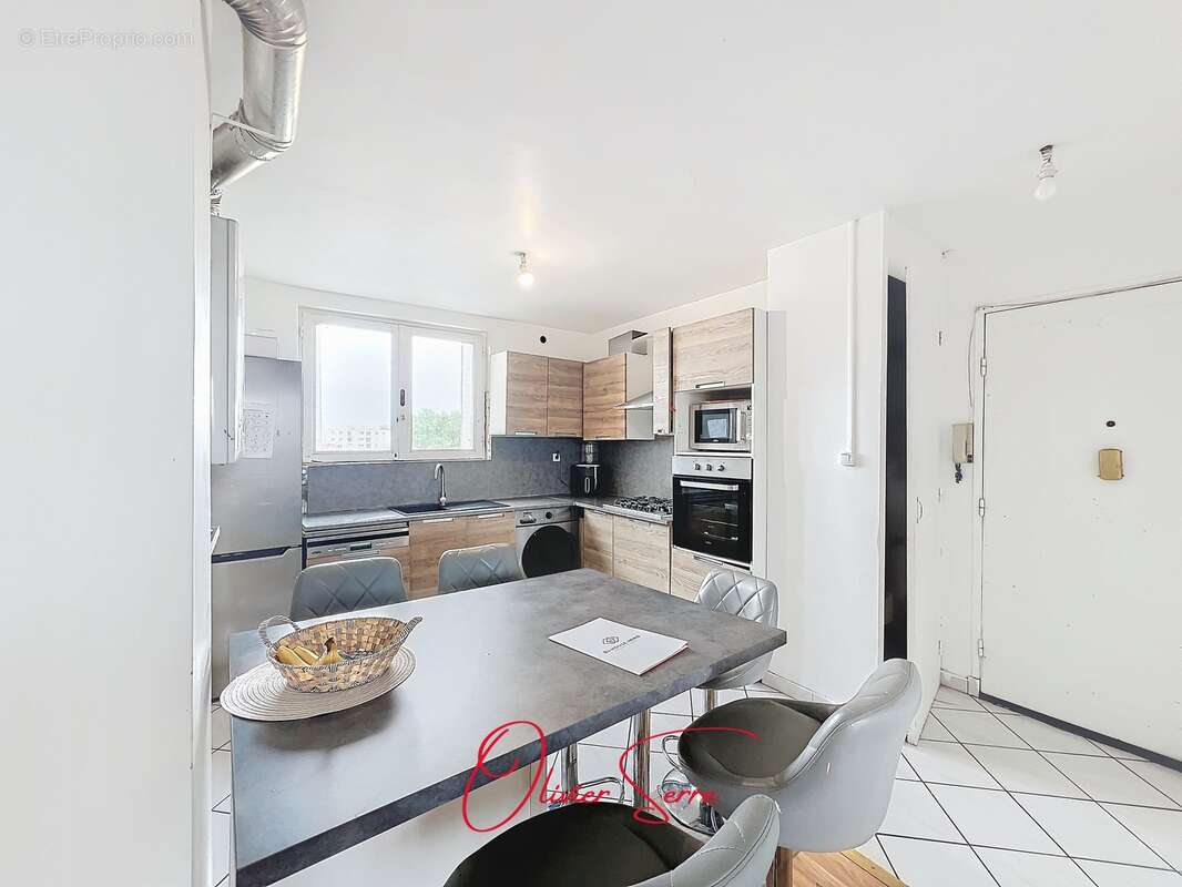 Appartement à LYON-8E