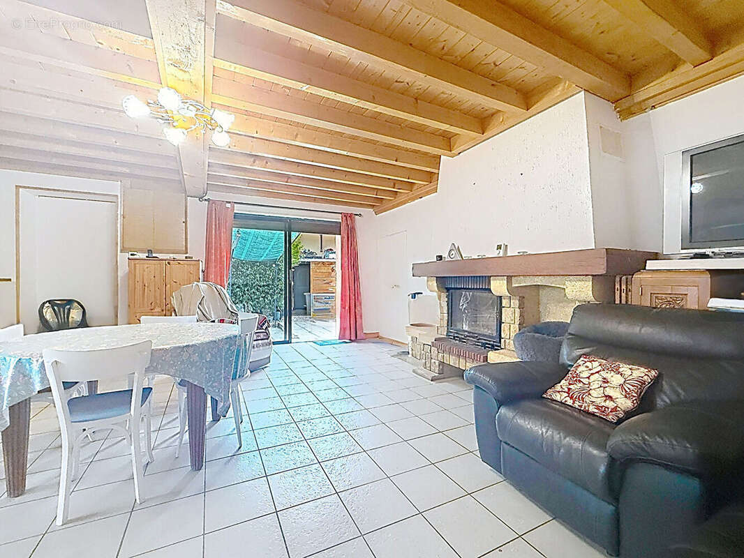 Maison Ruy Montceau 5 pièces 160 m2 - photo 3