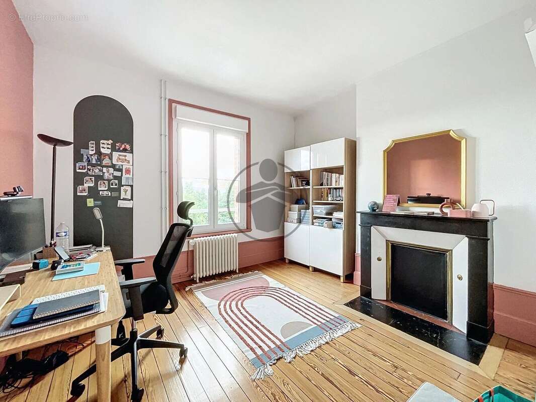 Maison à SAINT-QUENTIN