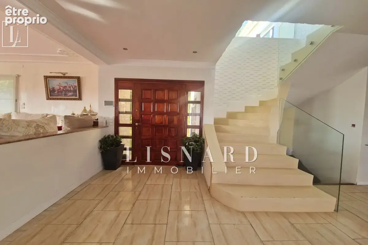 Maison 6 pièces 220 m² à vendre à Vallauris (06220) - photo 2