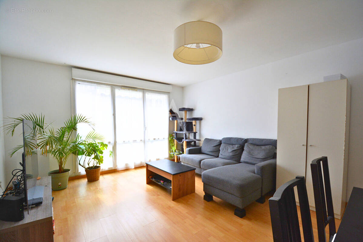 Appartement à IVRY-SUR-SEINE