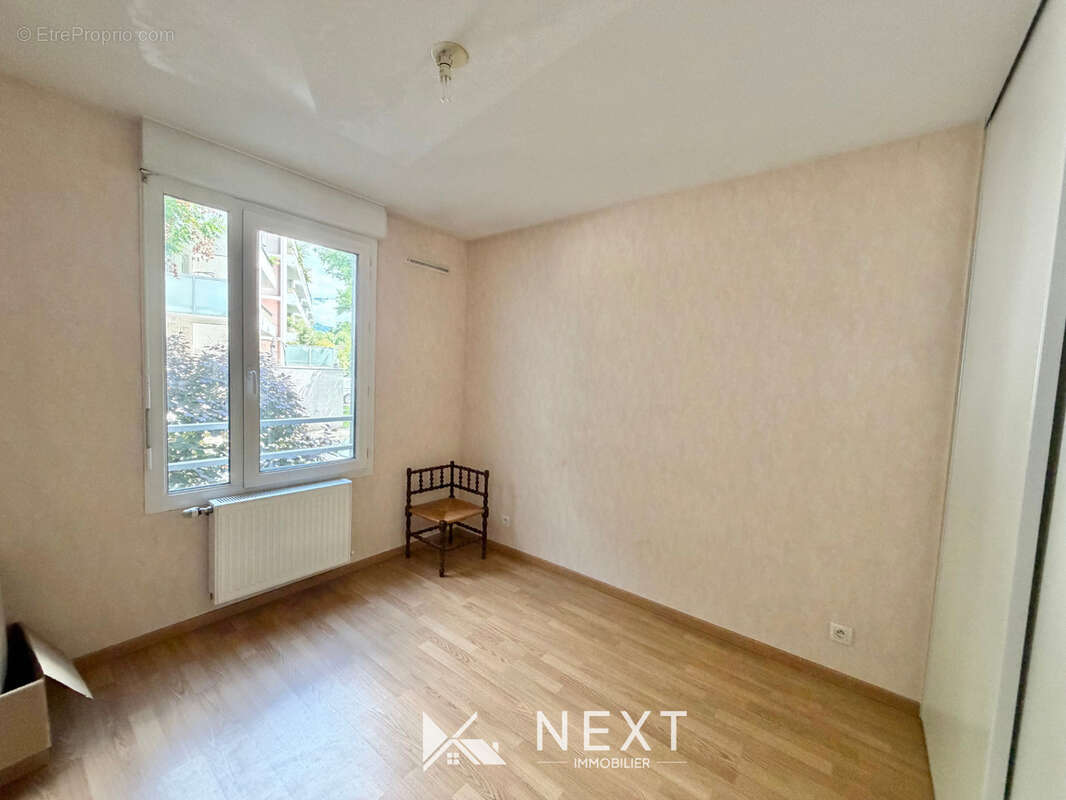 Appartement à SAINT-MARTIN-D'HERES