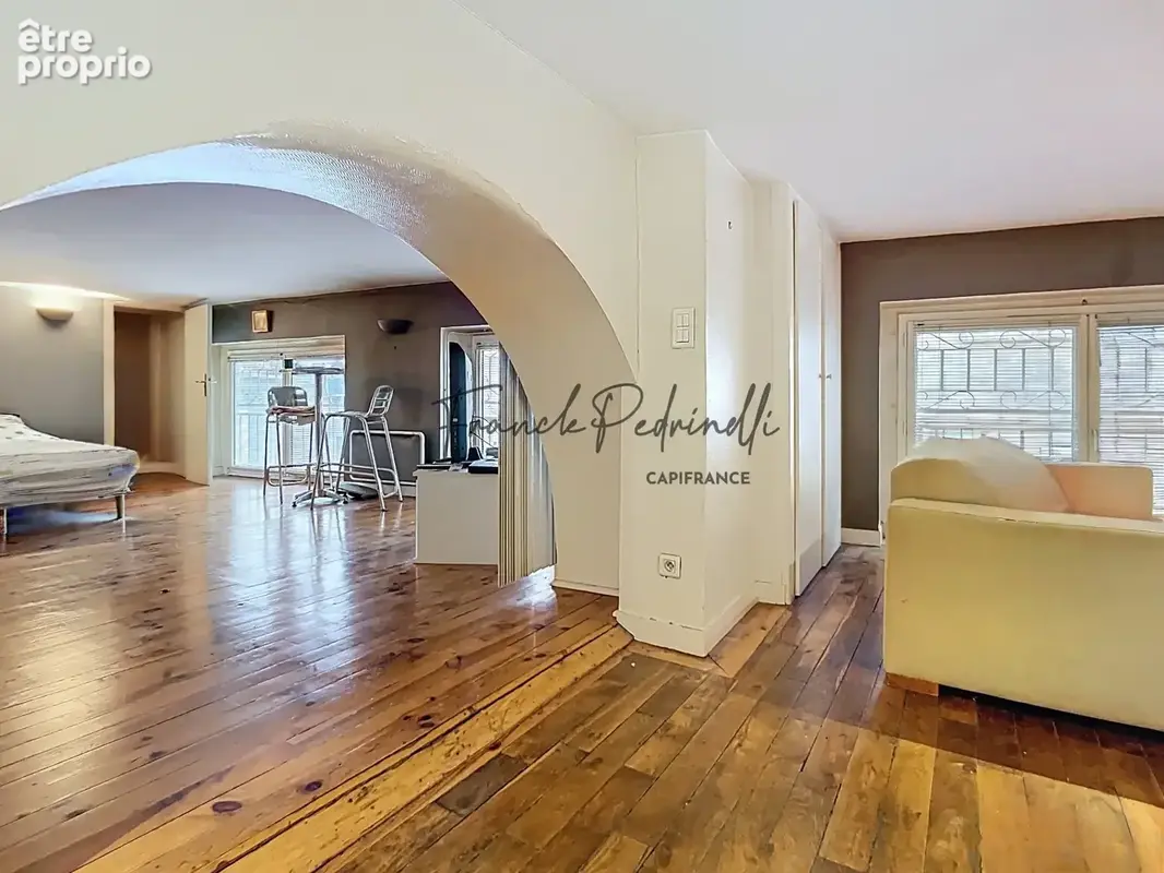 125 m² Locaux commerciaux  / bureaux LYON 6EME / A DIVISER - photo 9