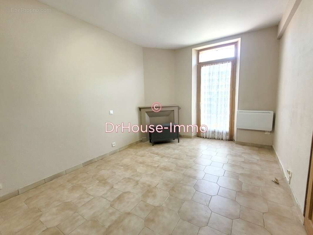 Maison à SAVIGNY-SUR-CLAIRIS