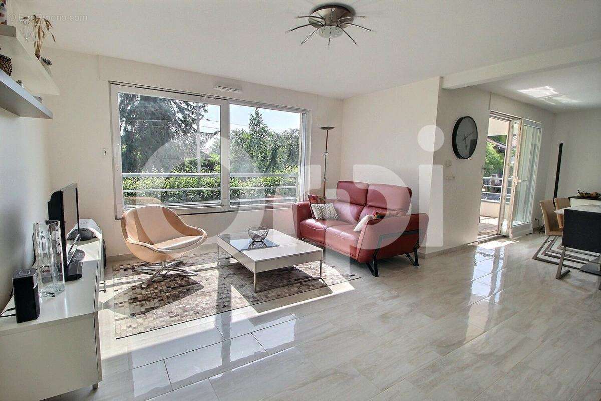 Appartement à MESSERY