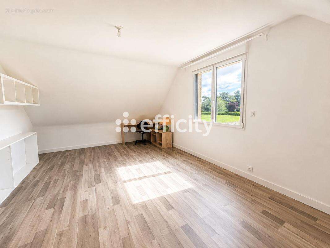Maison 145 m² à Pire-Sur-Seiche  - photo 9