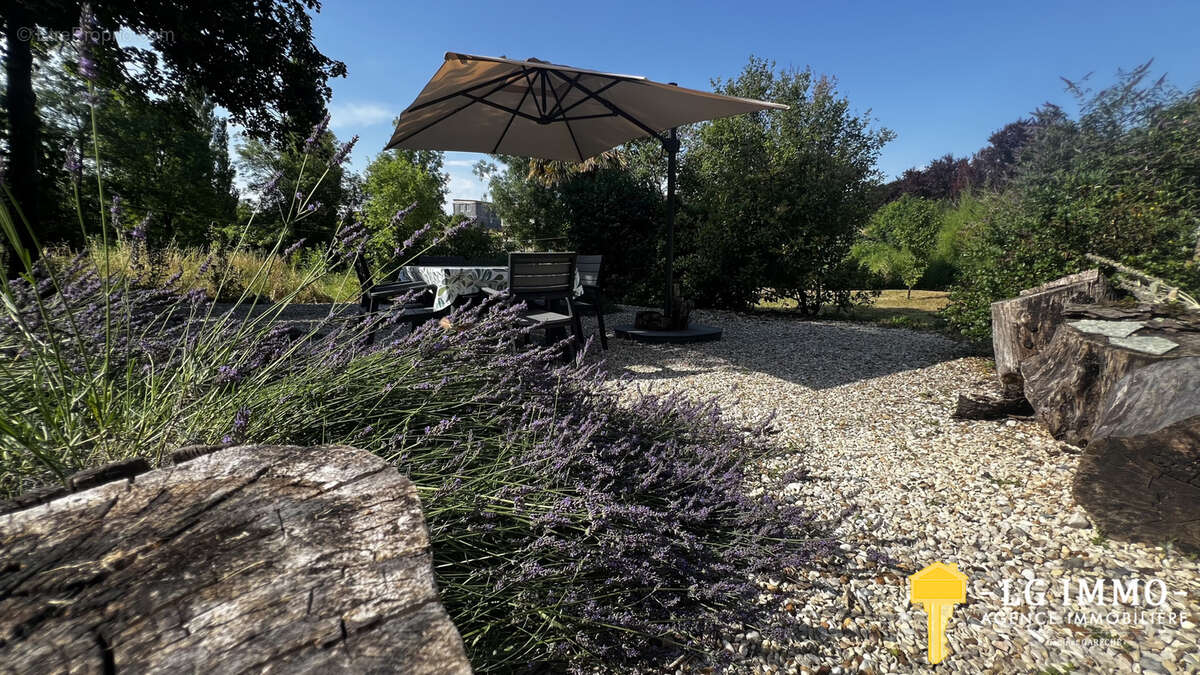 Charentaise de charme rénovée, 5 chambres, gîte,  jardin proche Mirambeau - photo 19