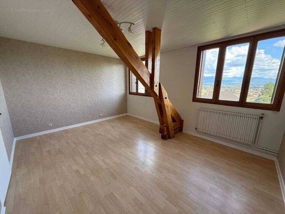 Maison à MOURS-SAINT-EUSEBE