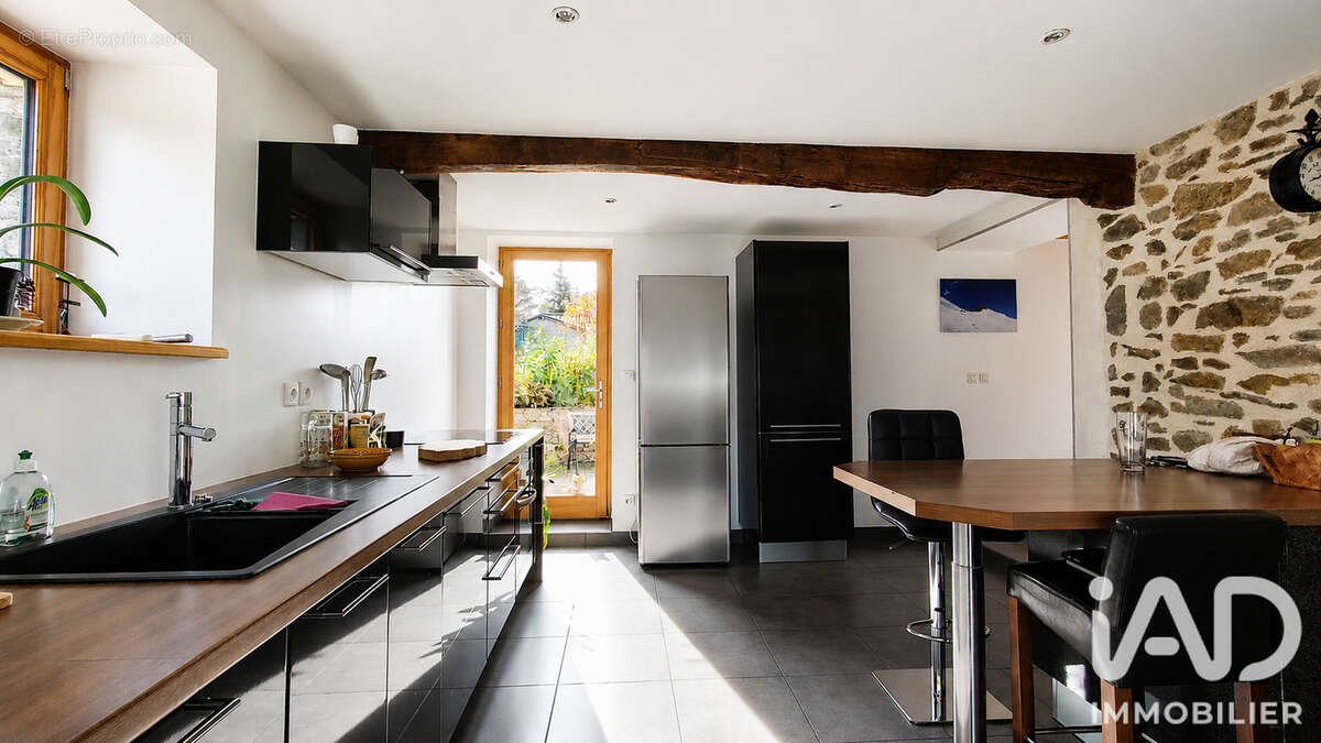 Maison 94 m² à Duerne  - photo 4