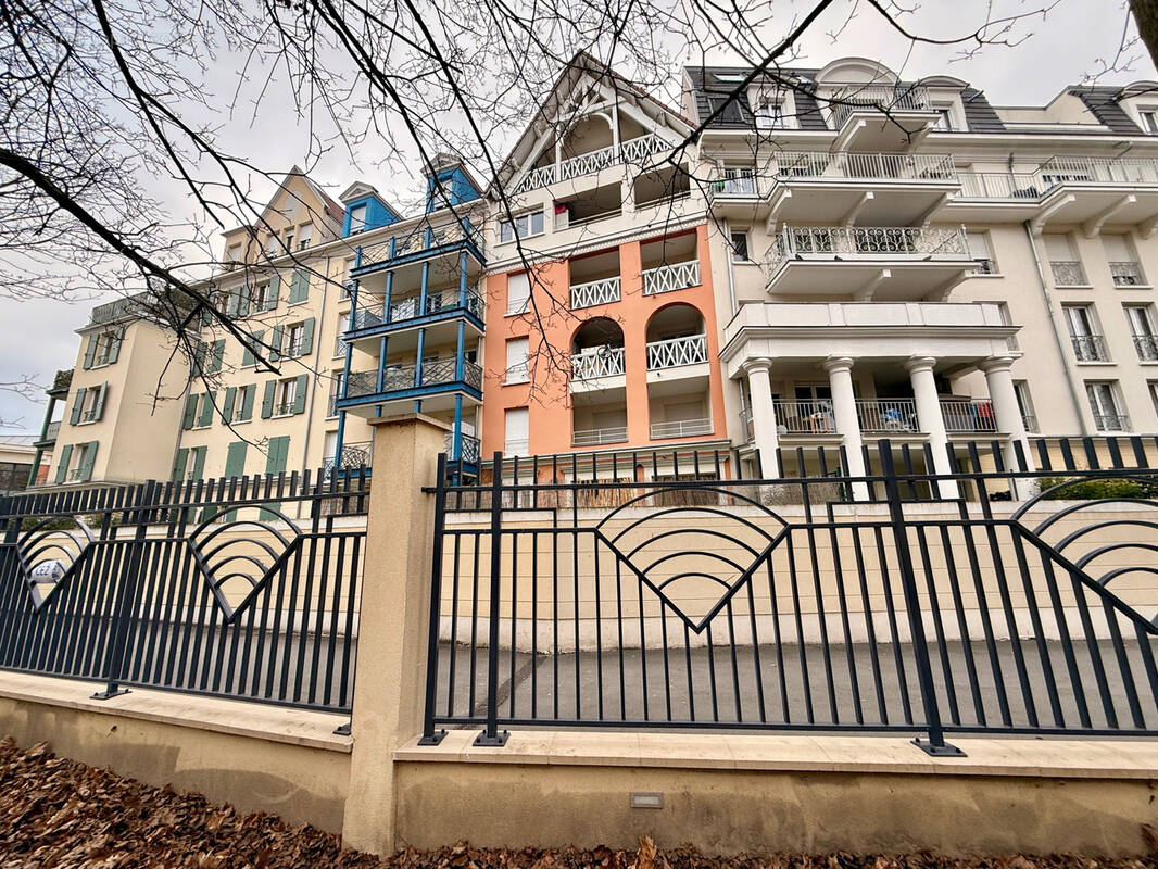 Appartement à LE BLANC-MESNIL