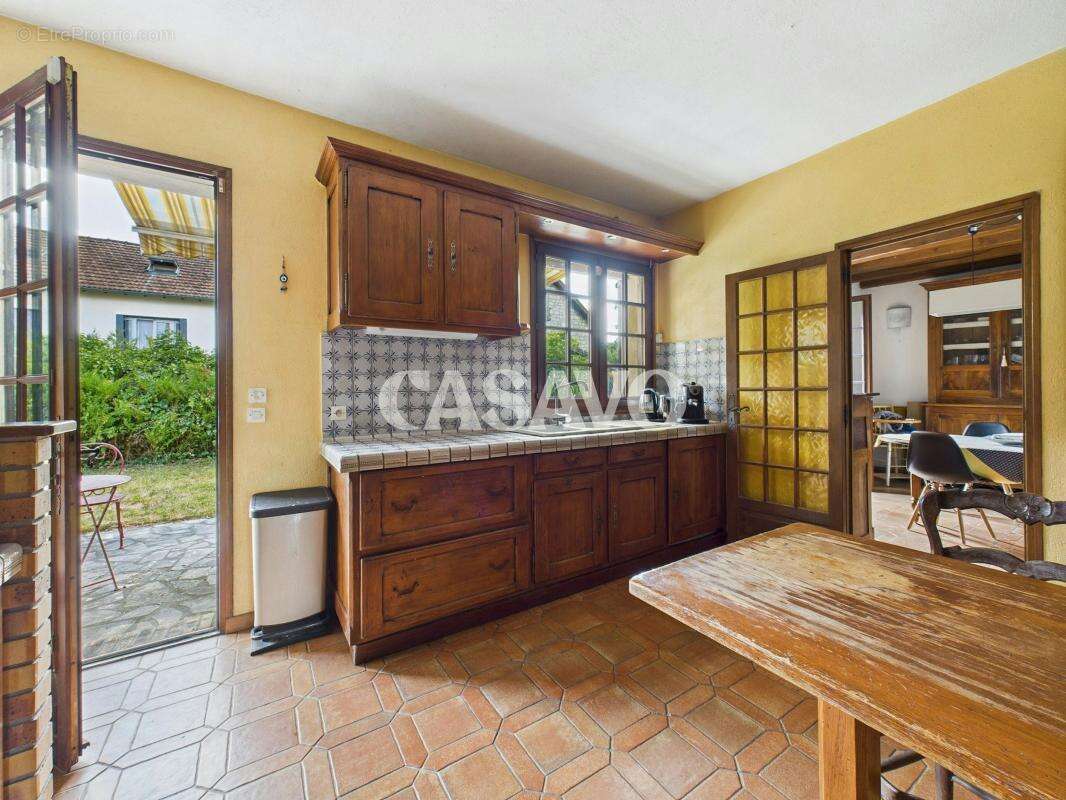 Vente Maison 8 pièces de 200m² - 95100 Argenteuil - photo 6