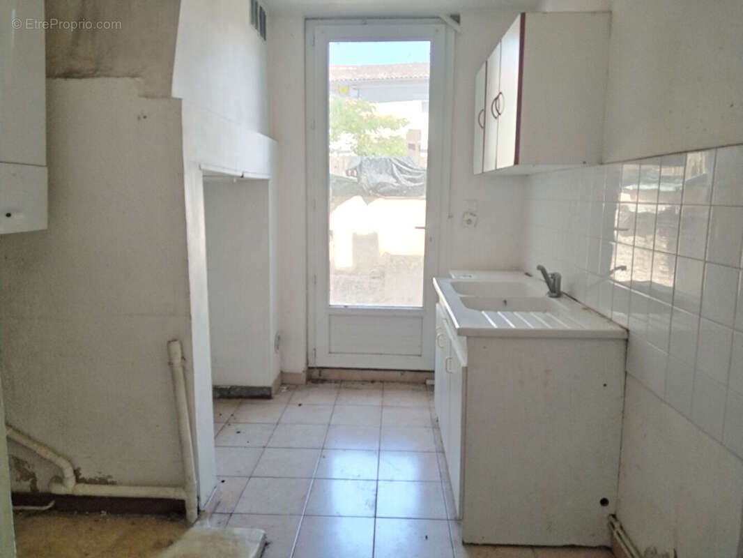 Maison de Ville Centre bourg MENESPLET - photo 8