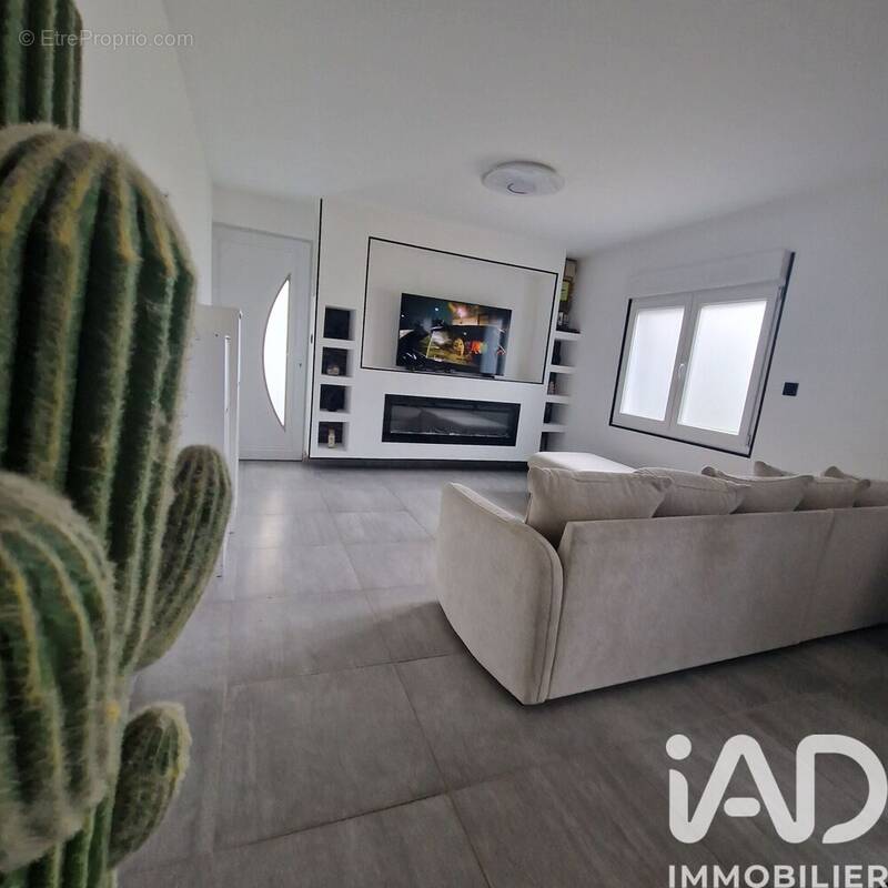 Photo 1 - Maison à CONDE-SUR-L'ESCAUT