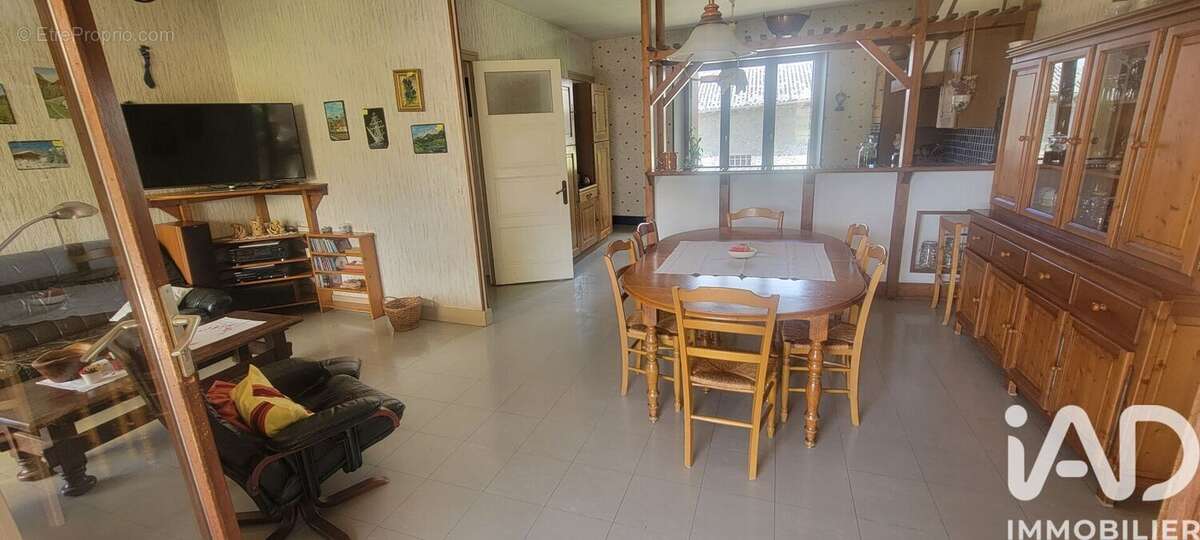 Photo 4 - Maison à BRIE-ET-ANGONNES