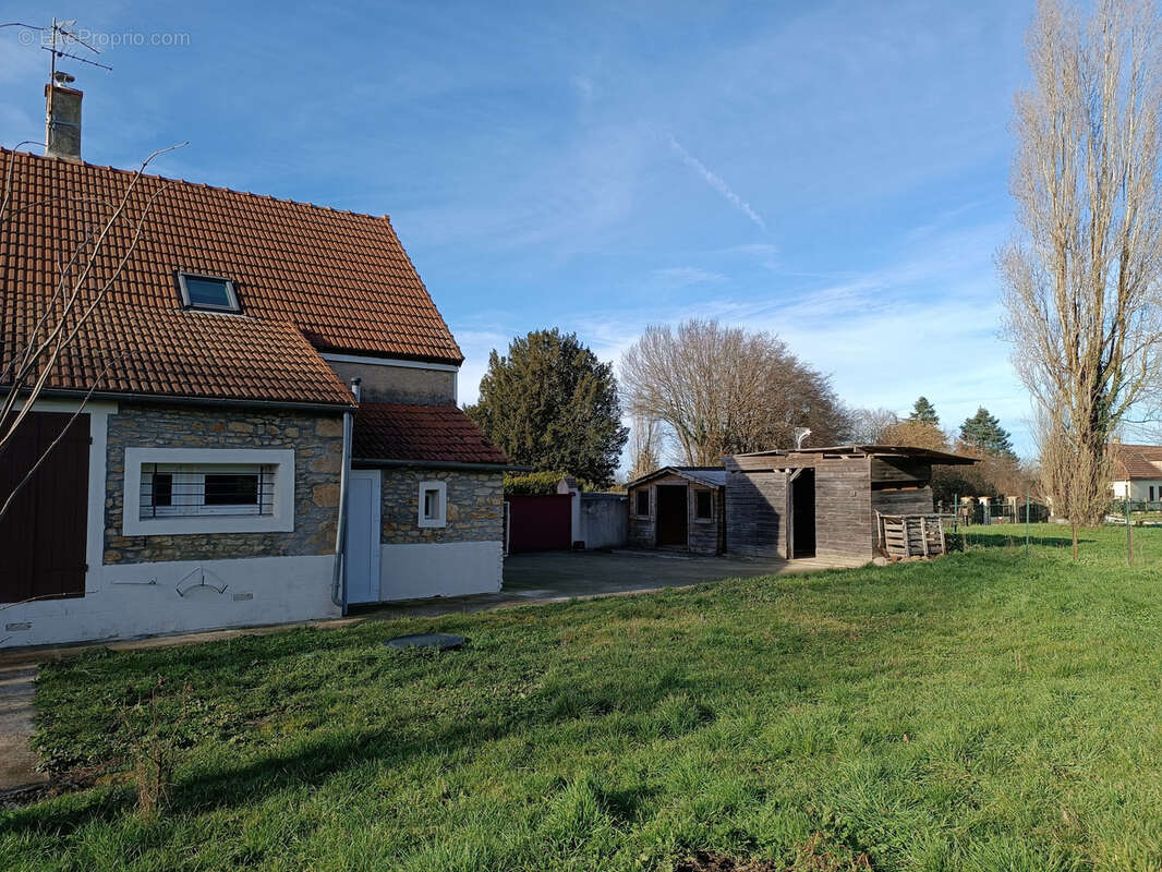 Maison à MORNAY-BERRY