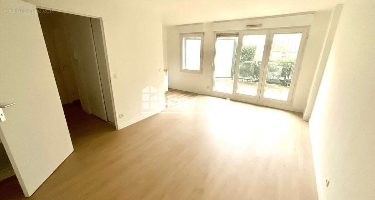 Appartement à ROSNY-SOUS-BOIS