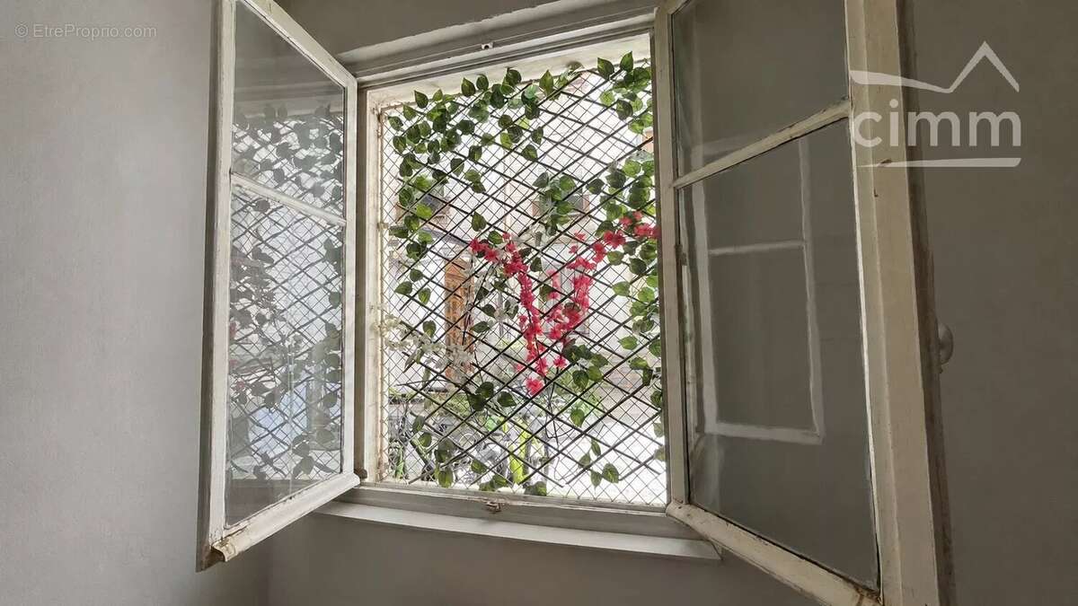 Appartement à PARIS-19E