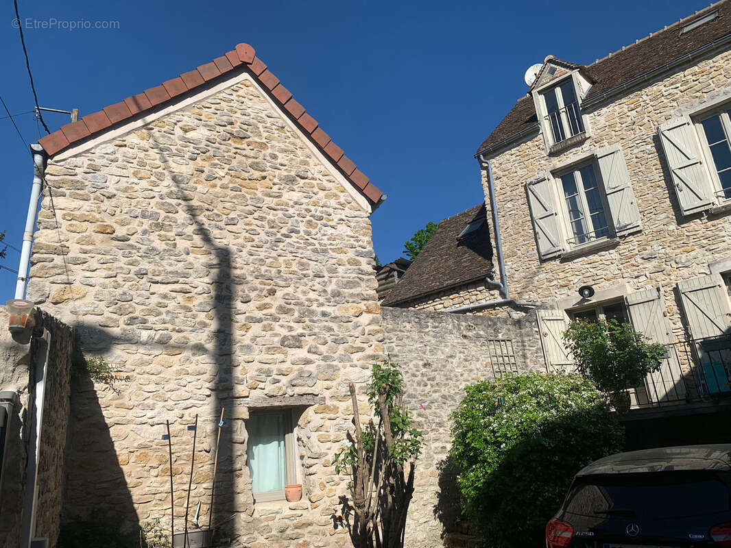 Maison à FONTENAY-SAINT-PERE