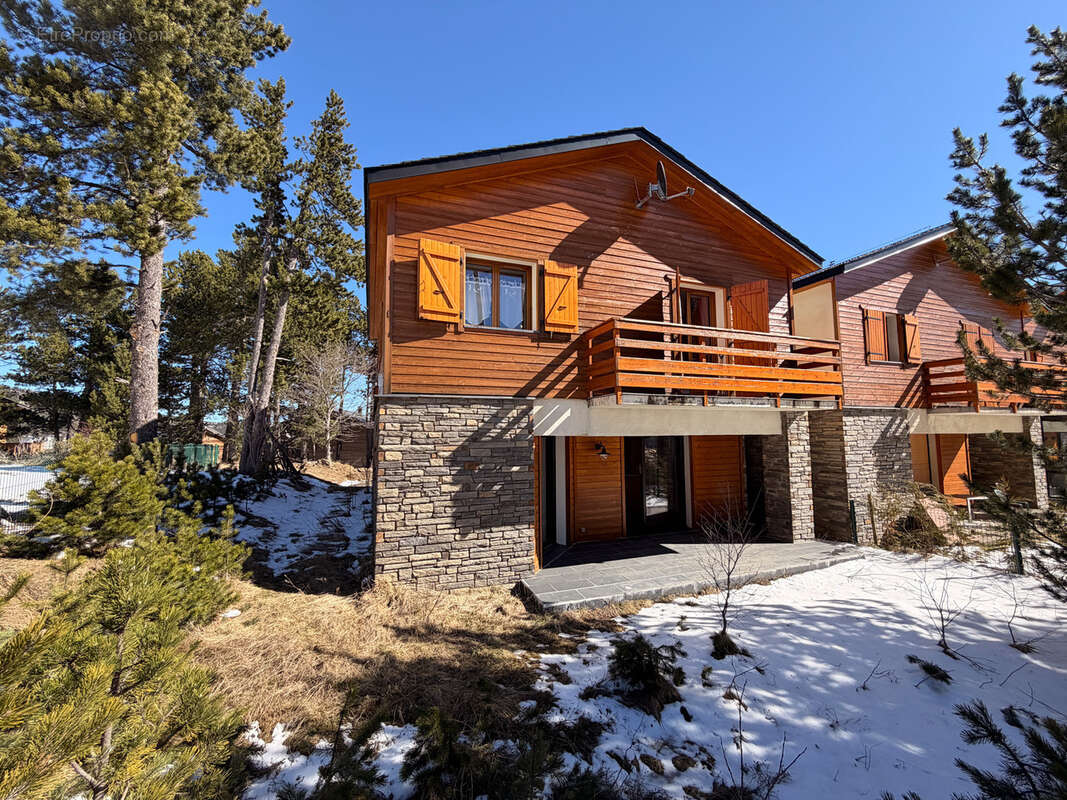 Maison à LES ANGLES