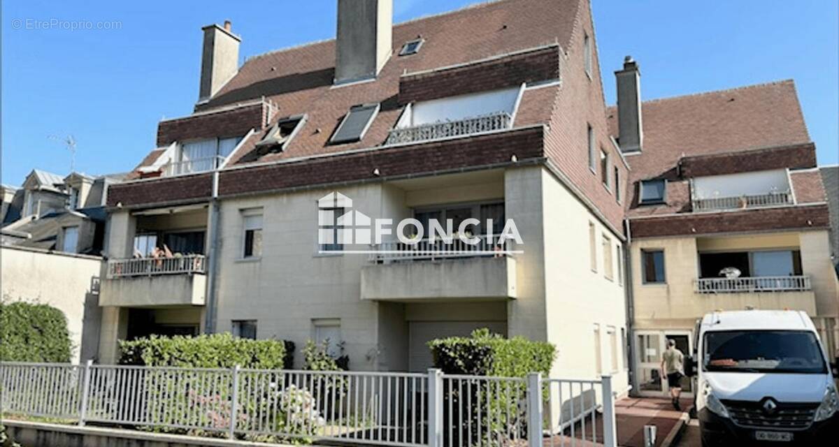 Appartement à COURSEULLES-SUR-MER