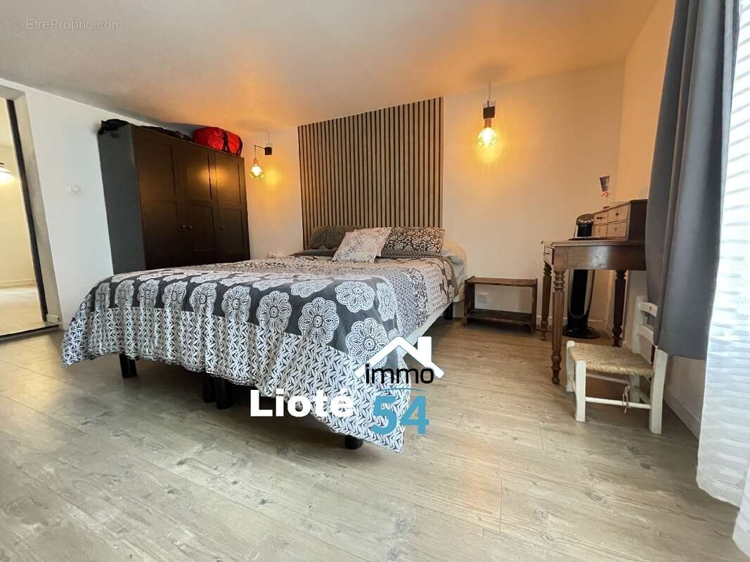 Maison à BAINVILLE-AUX-MIROIRS