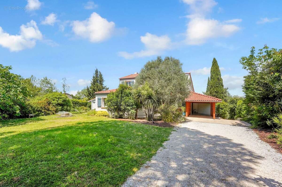 Maison à VIGOULET-AUZIL