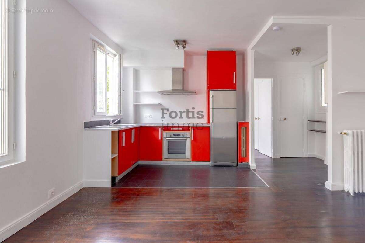 Appartement à LEVALLOIS-PERRET