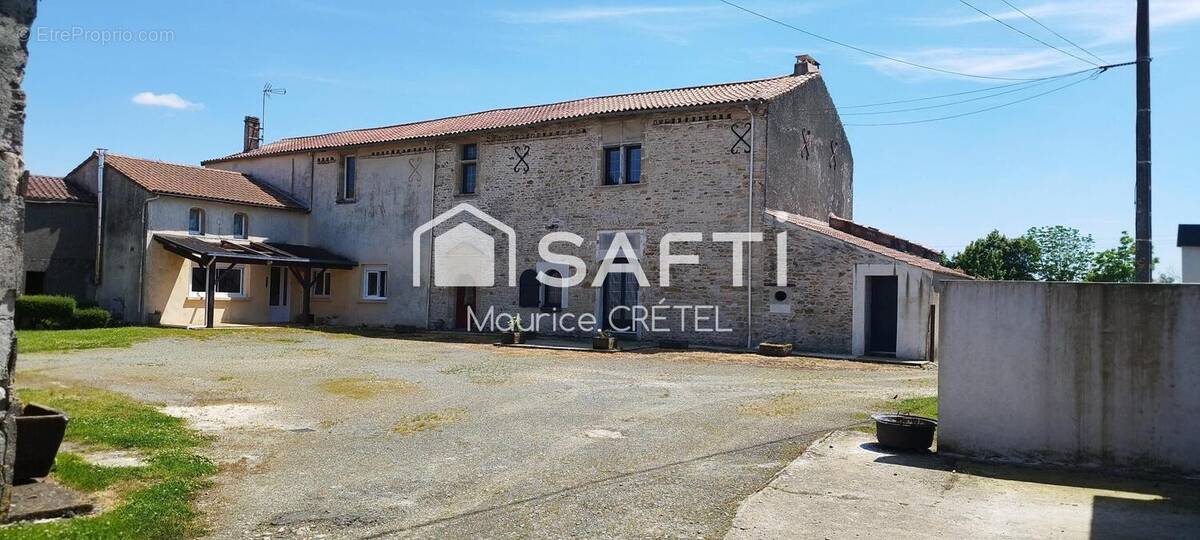 Photo 1 - Maison à CHANTONNAY