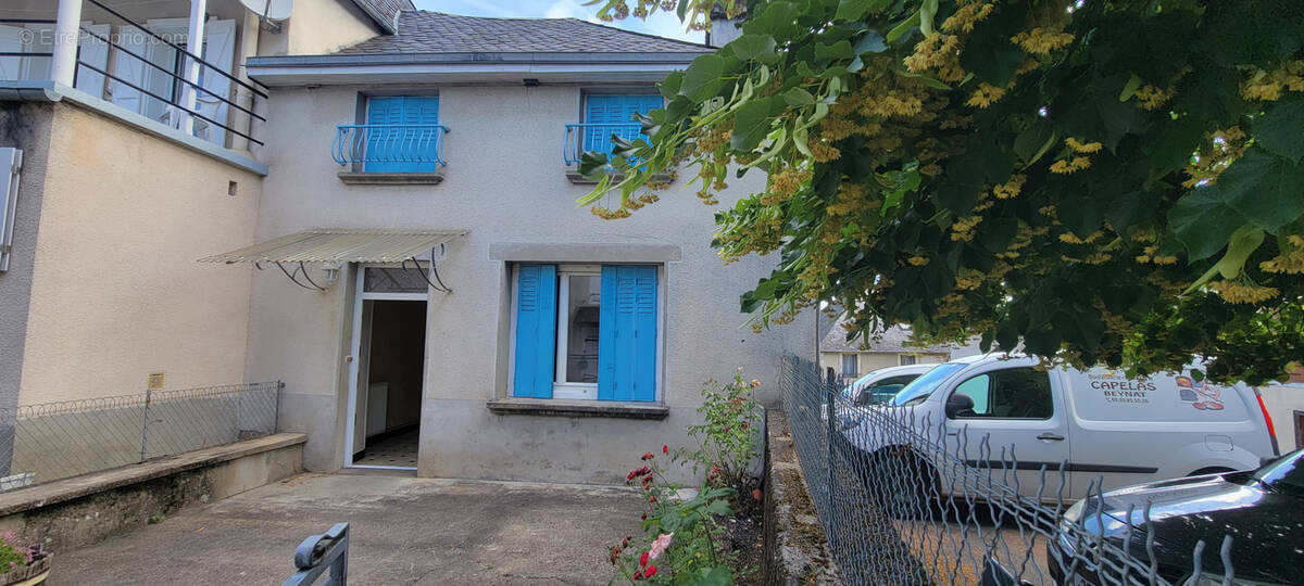 Maison à BEYNAT