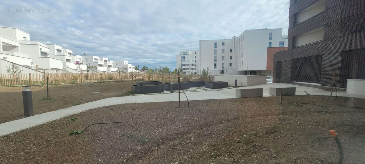 Commerce à COLOMIERS