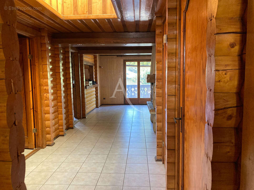 BOLQUÈRE, Chalet de caractère de 274 m² avec 5 appartements indépendants , Idéal investissement ou projet familial - photo 5