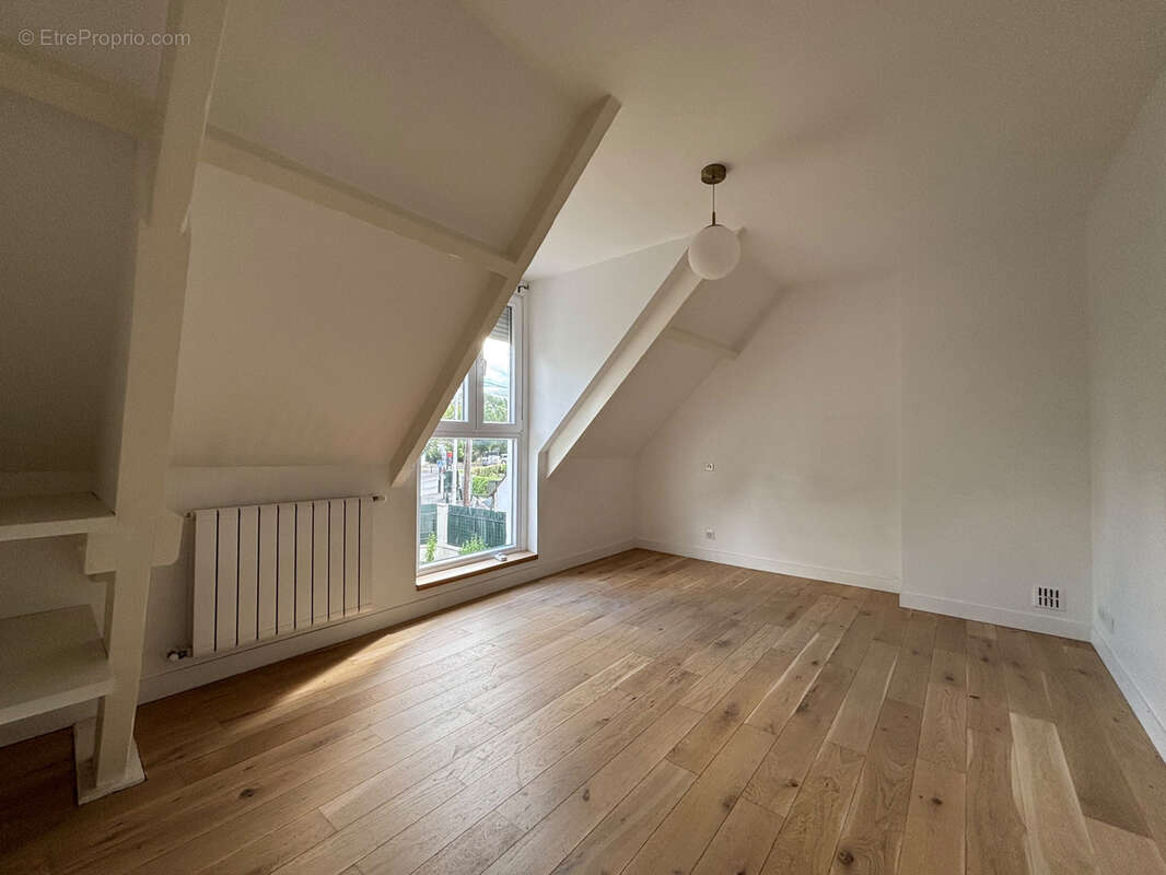 Maison à LE BLANC-MESNIL