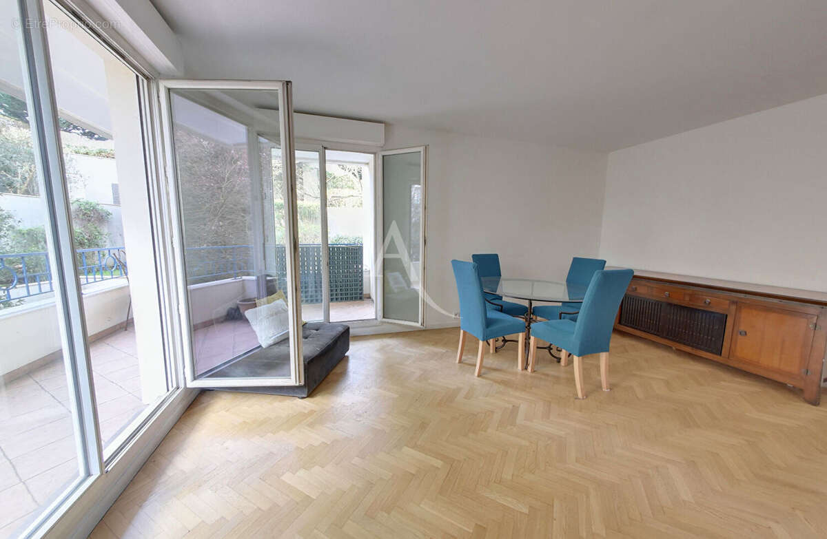 Appartement à NOGENT-SUR-MARNE