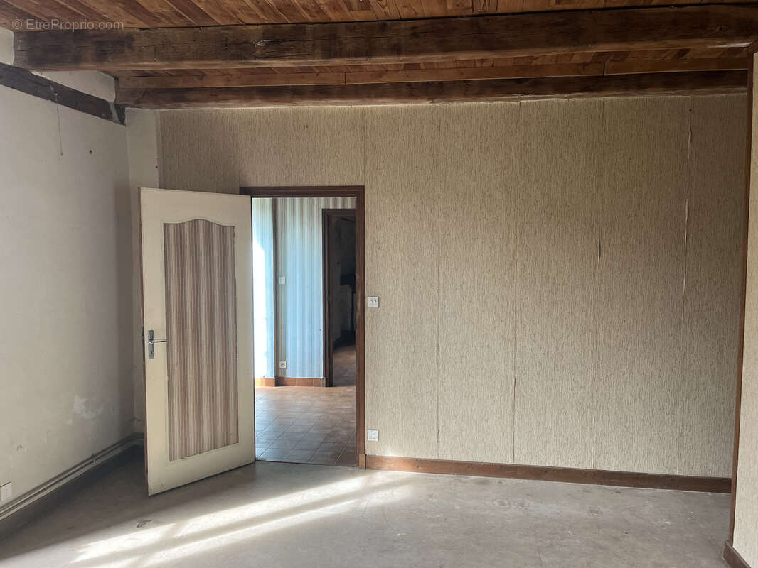 Maison à CHALVIGNAC