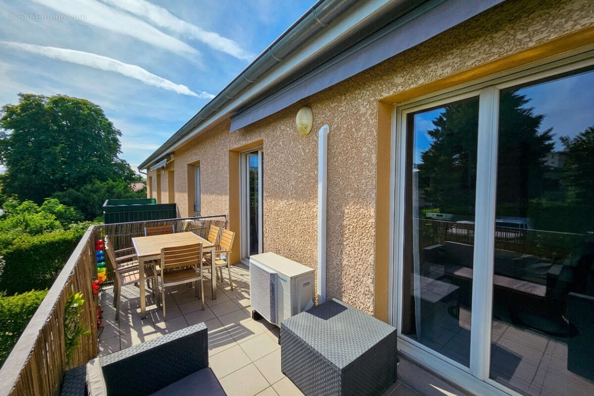 Appartement à SAINT-PRIEST