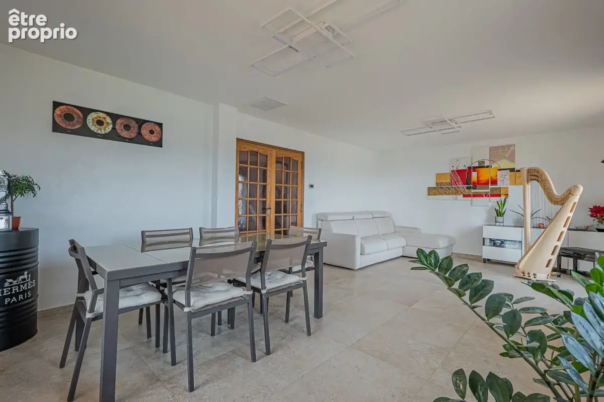 Appartement 5 pièces 165 m² à vendre à Saint-Laurent-Du-Var (06700) - photo 6
