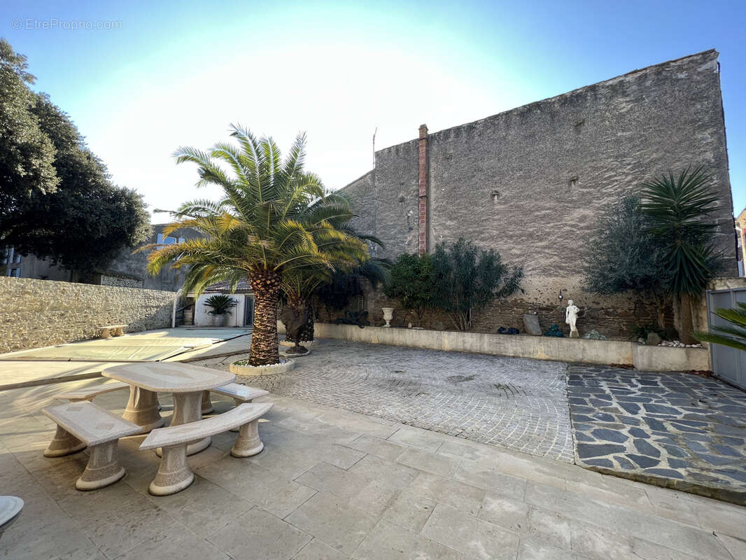 Maison à SAINT-COUAT-D'AUDE