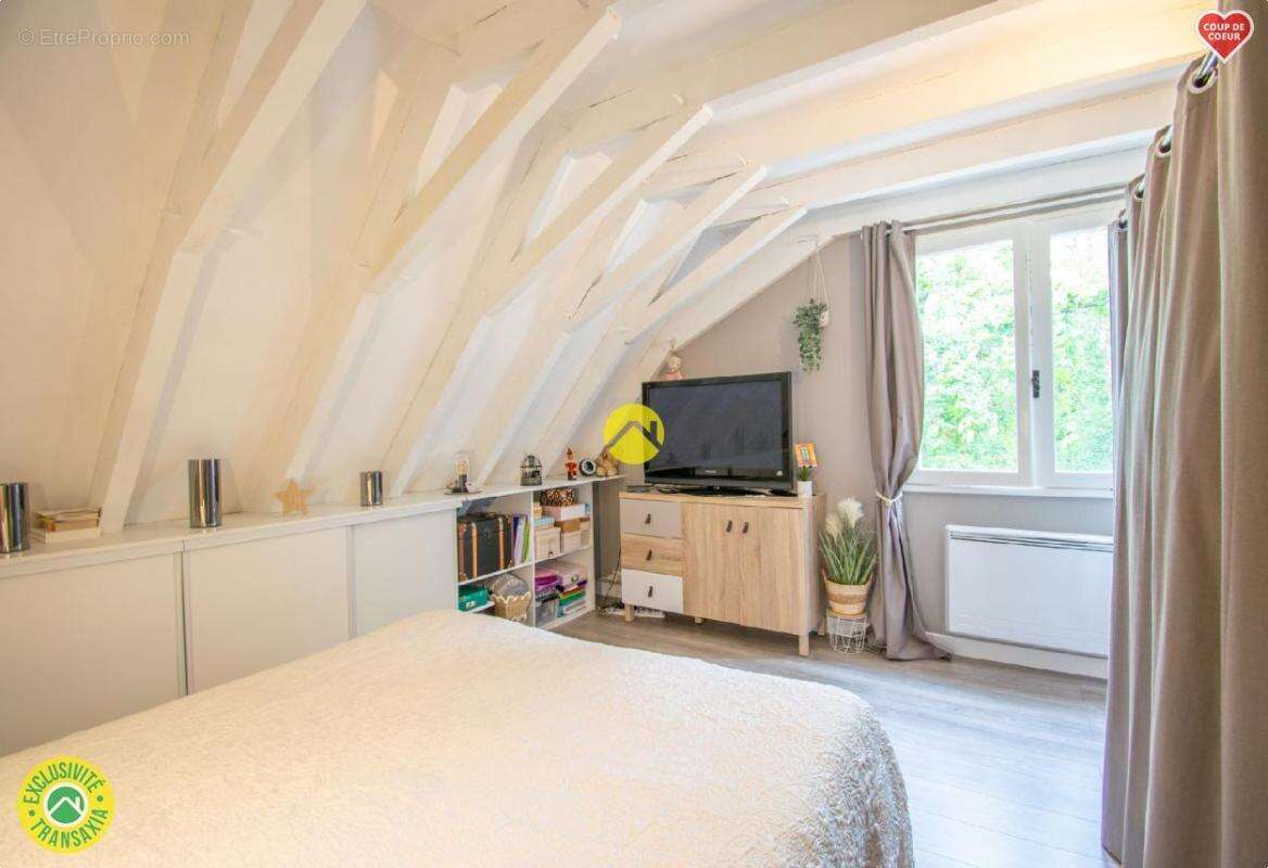 Maison à LE BUISSON-DE-CADOUIN