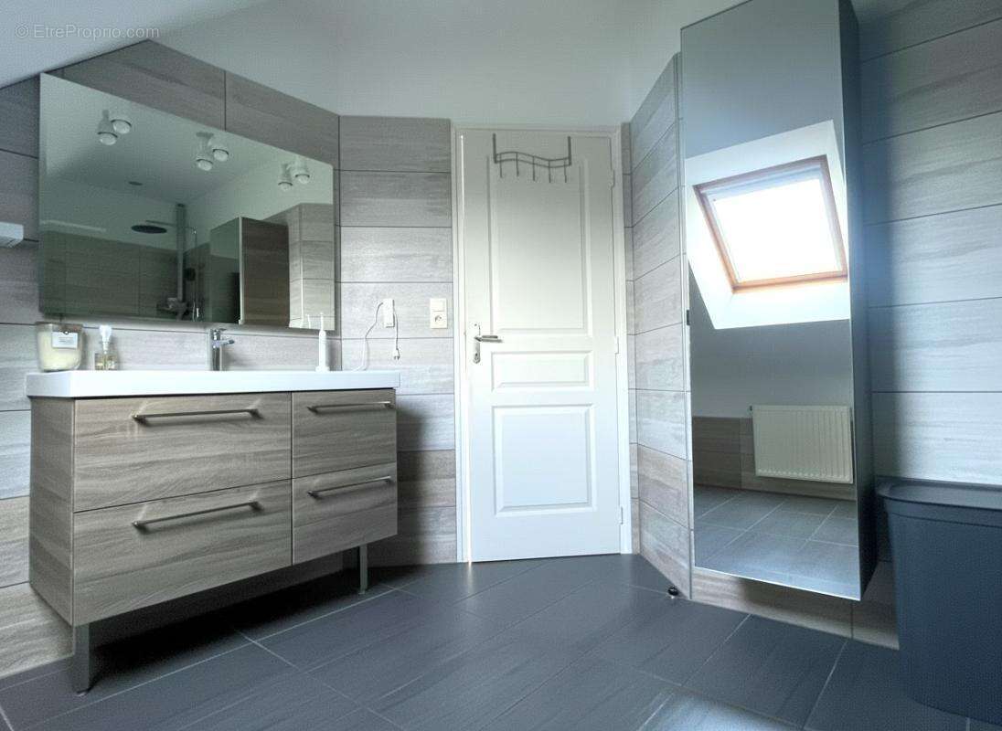 Maison à MONTFORT-SUR-MEU