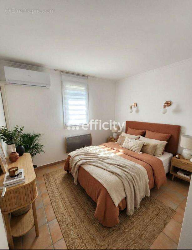 Appartement à GRIMAUD