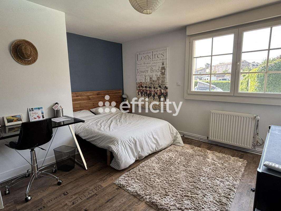 Maison 243 m² à Fontenay-Le-Comte  - photo 22