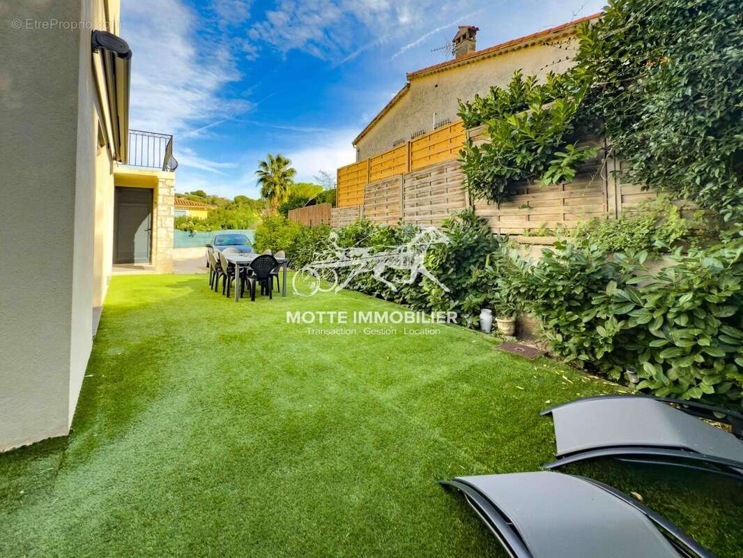 Maison à CAGNES-SUR-MER